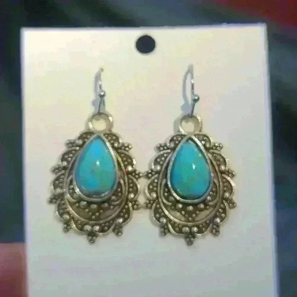 Vintage turquoise like silver tone earrings - Picture 12 of 16